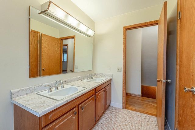 6689 Purcell Road, Belleville, WI 53508