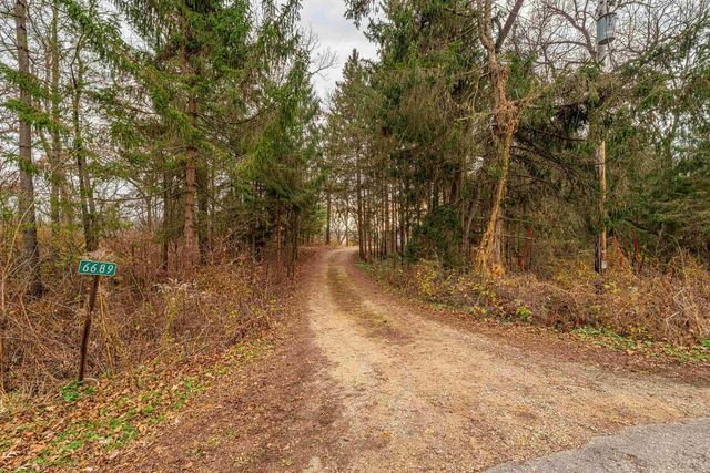 6689 Purcell Road, Belleville, WI 53508