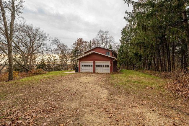 6689 Purcell Road, Belleville, WI 53508