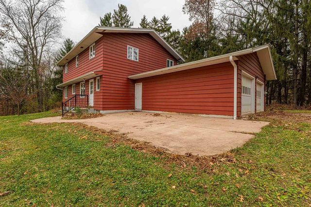 6689 Purcell Road, Belleville, WI 53508