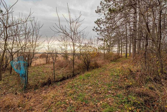 6689 Purcell Road, Belleville, WI 53508