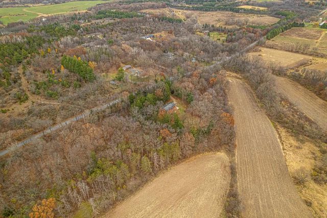 6689 Purcell Road, Belleville, WI 53508