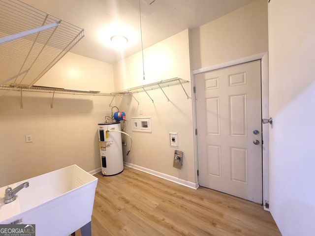 421 Willow Avenue, Warner Robins, GA 31093