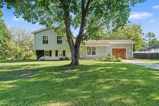 140 Viking Court, Pennfield Twp, MI 49017