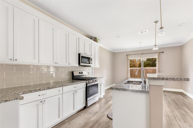 436 Pebble Drive, Dayton, TX 77535