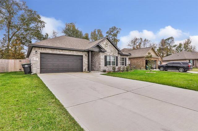 436 Pebble Drive, Dayton, TX 77535