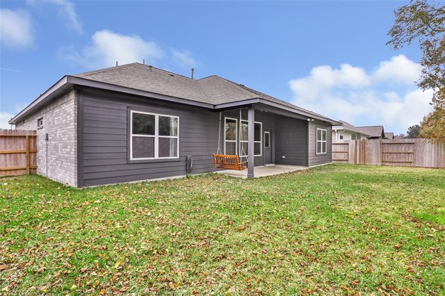 436 Pebble Drive, Dayton, TX 77535