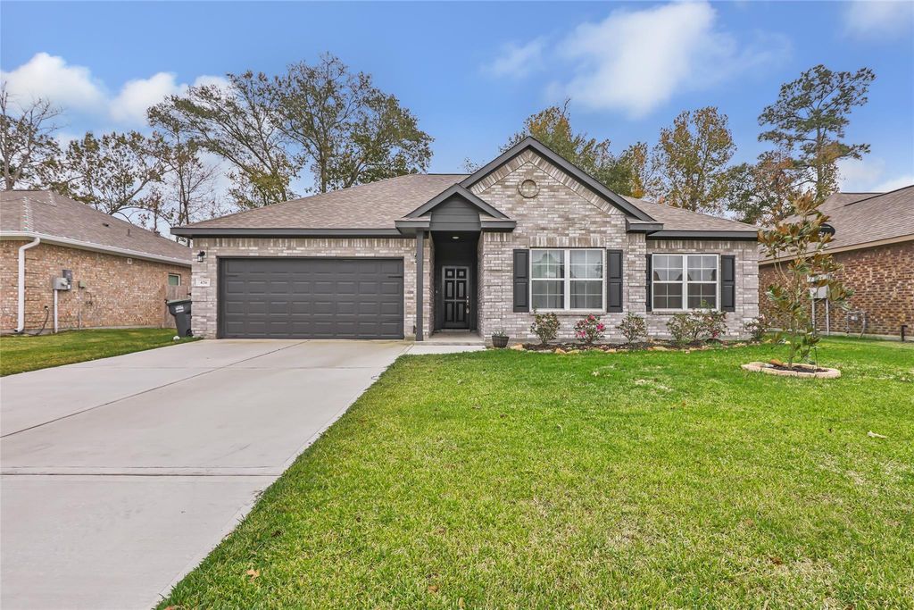 436 Pebble Drive, Dayton, TX 77535