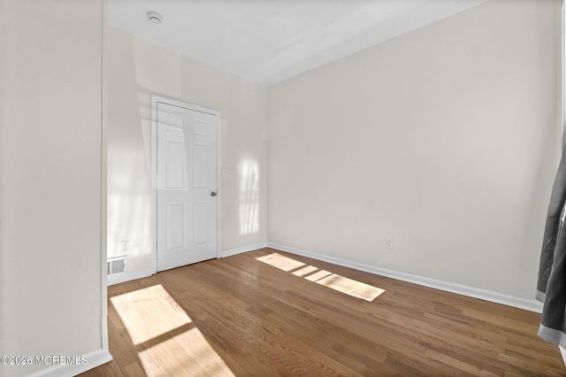 435 S 17th Street, Newark, NJ 07103