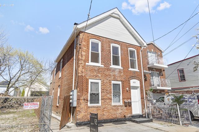 435 S 17th Street, Newark, NJ 07103