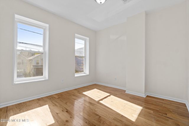 435 S 17th Street, Newark, NJ 07103