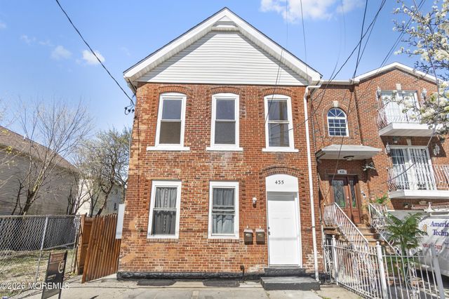 435 S 17th Street, Newark, NJ 07103