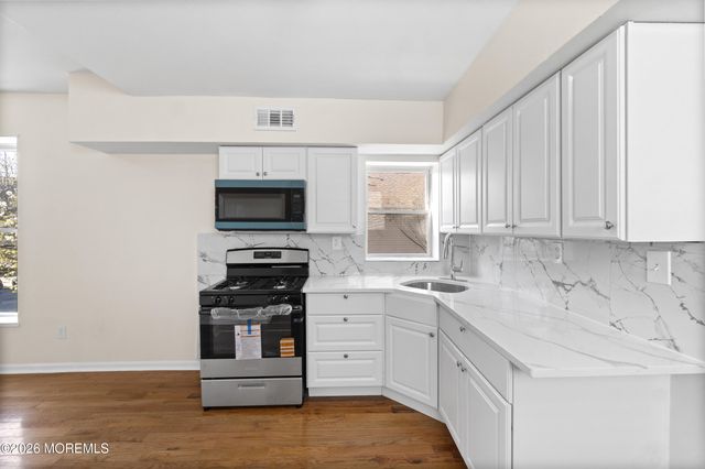 435 S 17th Street, Newark, NJ 07103