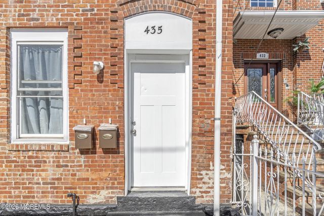 435 S 17th Street, Newark, NJ 07103