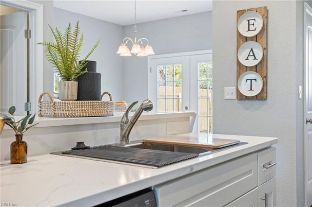 528 Battery AVE, Suffolk, VA 23434