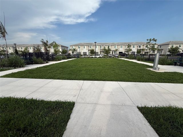 1371 SE 7th Ter 1371, Homestead, FL 33034