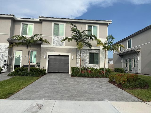 1371 SE 7th Ter 1371, Homestead, FL 33034