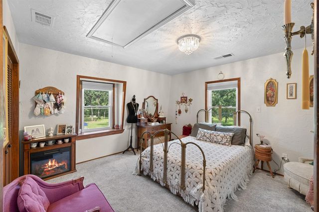 7023 County Road 329, Buffalo, TX 75831
