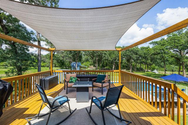 7023 County Road 329, Buffalo, TX 75831