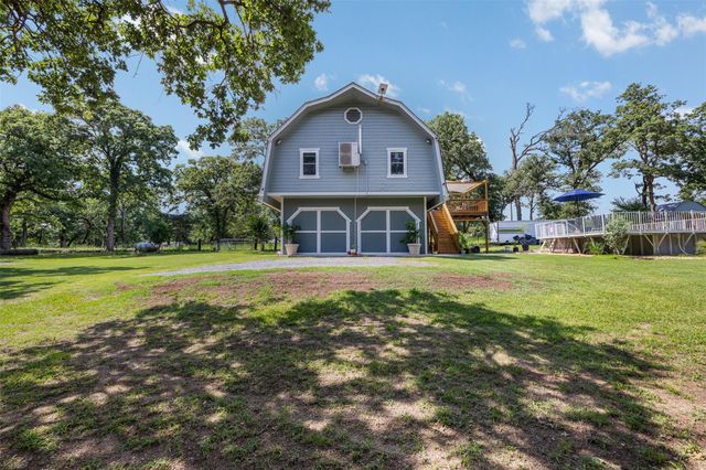 7023 County Road 329, Buffalo, TX 75831