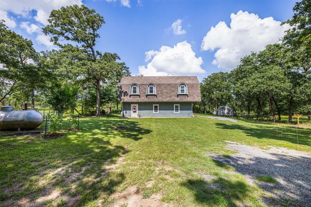 7023 County Road 329, Buffalo, TX 75831