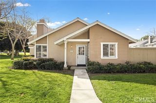 77 Greenbough 155, Irvine, CA 92614