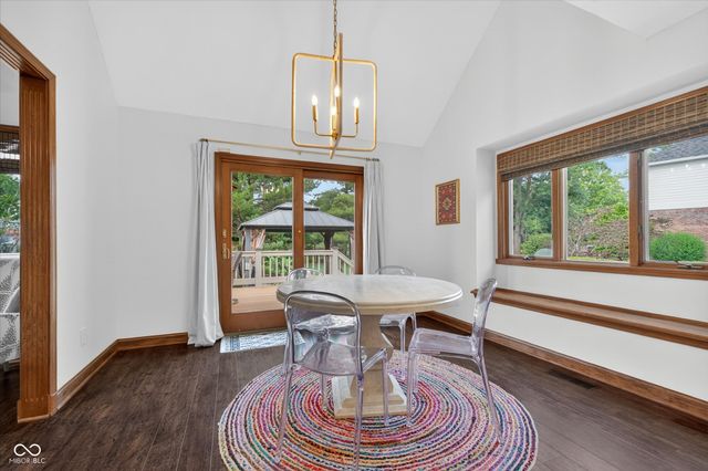 3762 Bent Tree Lane, Greenwood, IN 46143