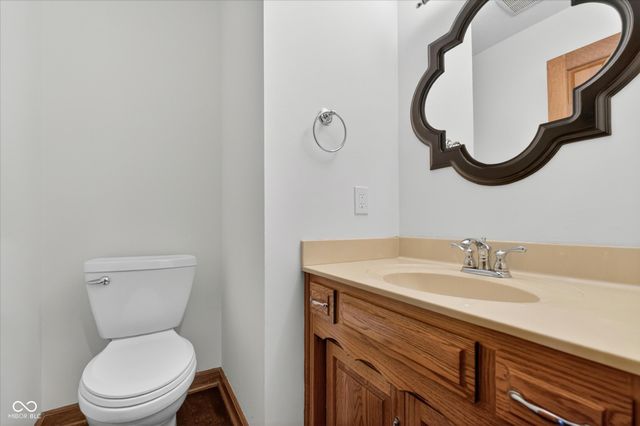 3762 Bent Tree Lane, Greenwood, IN 46143