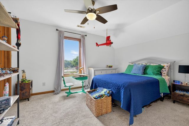 3762 Bent Tree Lane, Greenwood, IN 46143