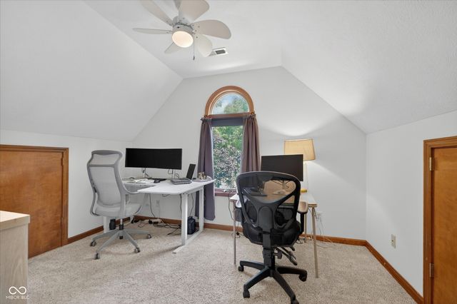 3762 Bent Tree Lane, Greenwood, IN 46143