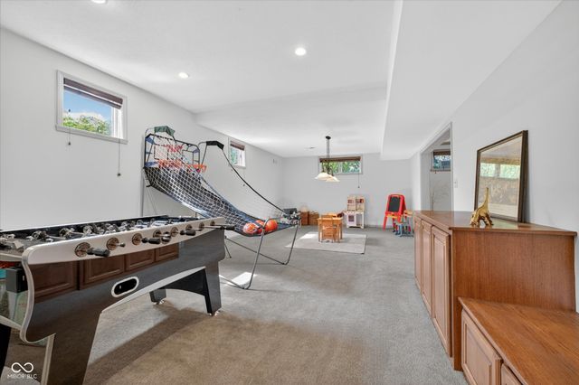 3762 Bent Tree Lane, Greenwood, IN 46143
