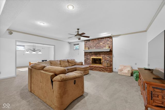 3762 Bent Tree Lane, Greenwood, IN 46143