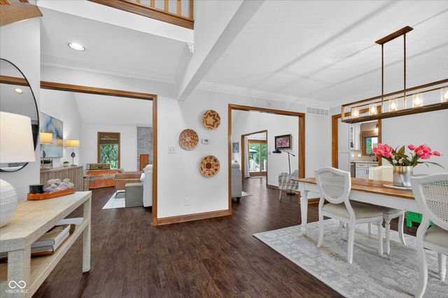 3762 Bent Tree Lane, Greenwood, IN 46143