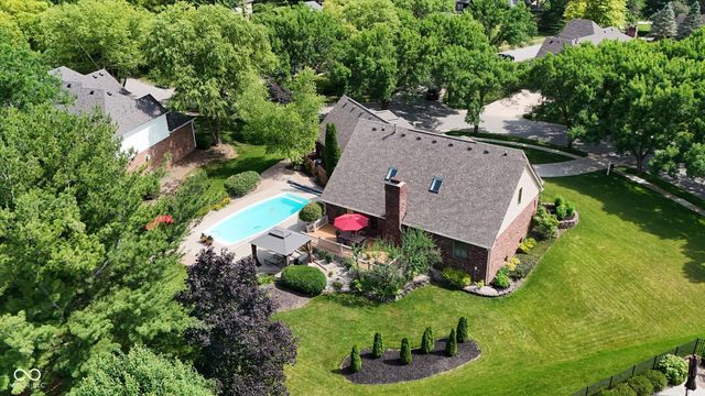3762 Bent Tree Lane, Greenwood, IN 46143