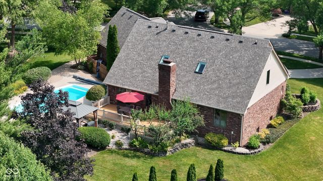 3762 Bent Tree Lane, Greenwood, IN 46143