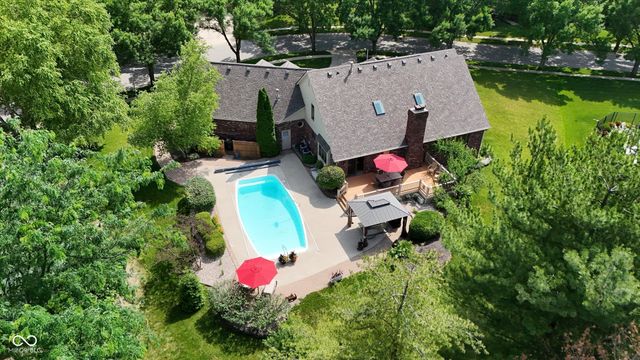 3762 Bent Tree Lane, Greenwood, IN 46143