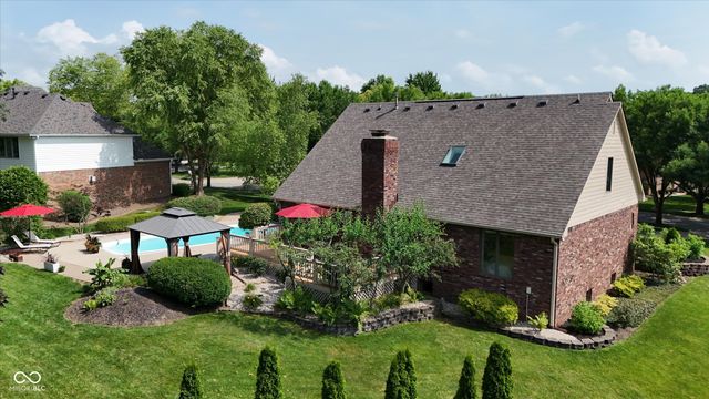 3762 Bent Tree Lane, Greenwood, IN 46143