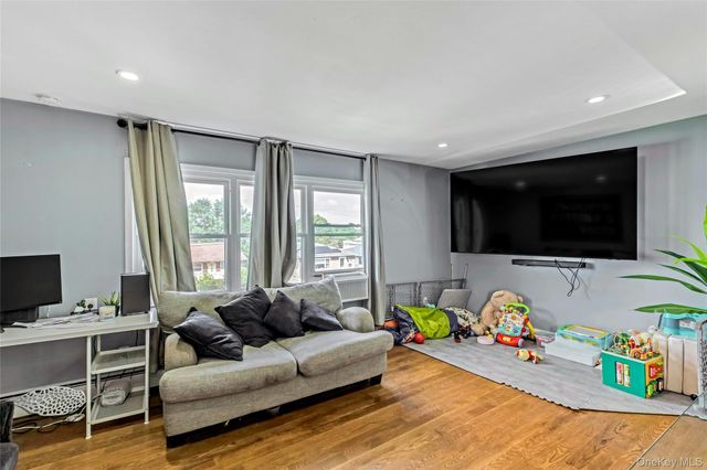 1208 America Avenue, West Babylon, NY 11704