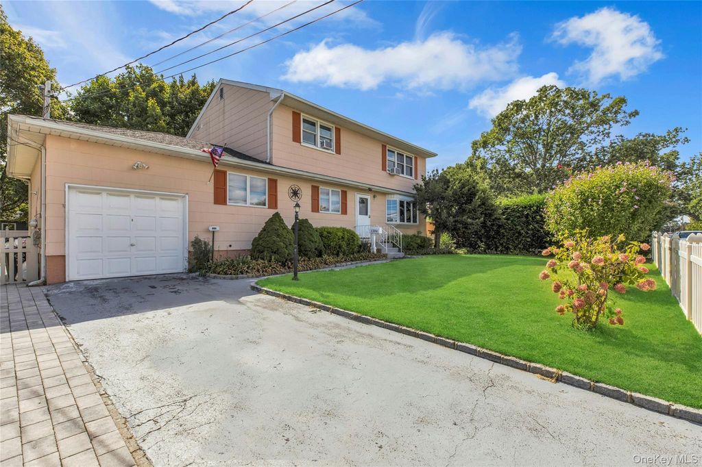 1208 America Avenue, West Babylon, NY 11704 — photo 3