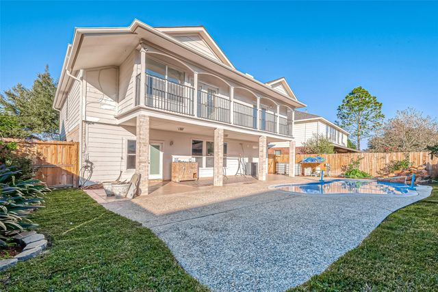 9407 Demsey Mill Drive, Sugar Land, TX 77498