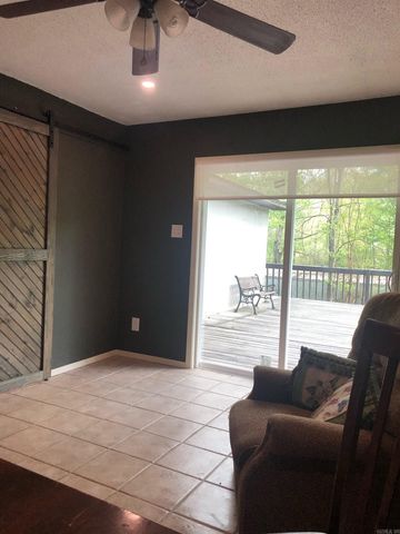 2589 Lakeside Drive, Benton, AR 72019