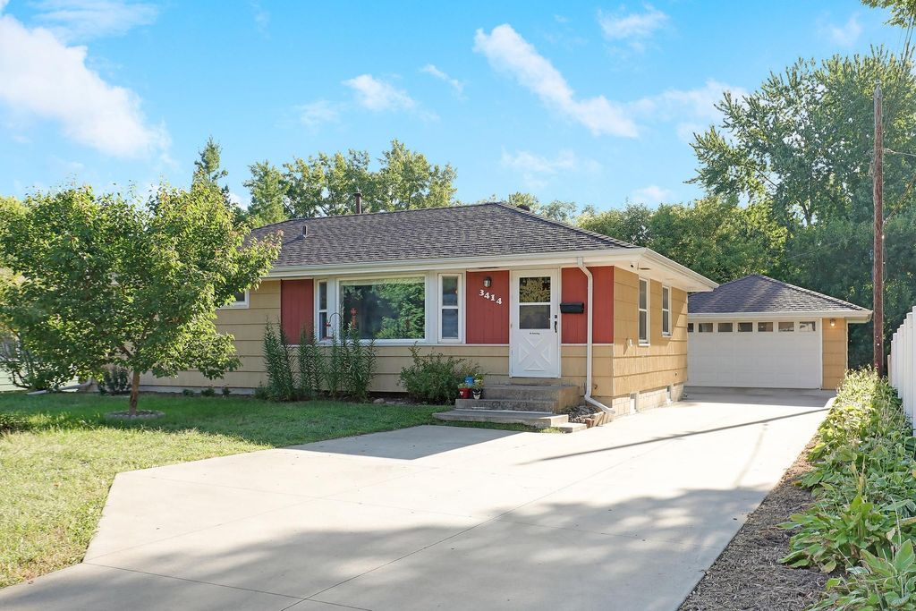 3414 Yates Avenue N, Crystal, MN 55422 — exterior