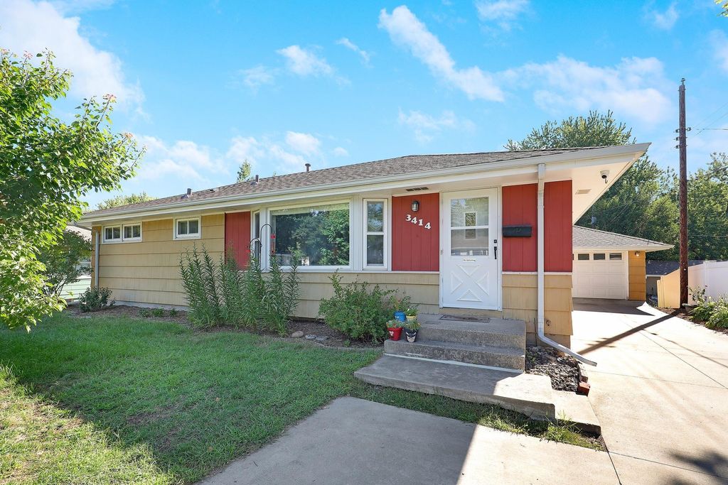 3414 Yates Avenue N, Crystal, MN 55422 — photo 2