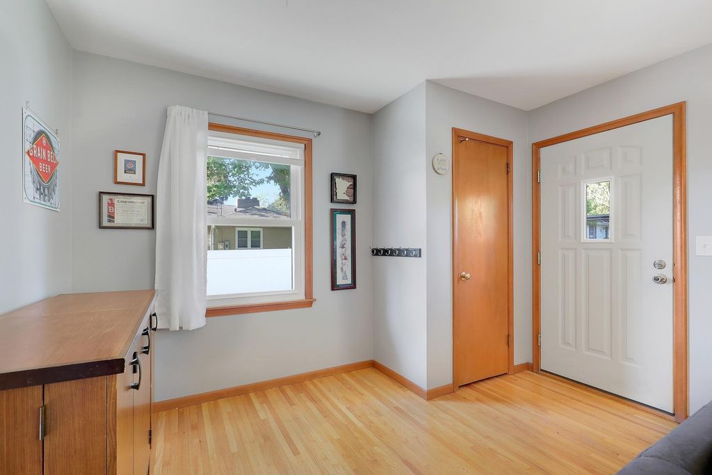 3414 Yates Avenue N, Crystal, MN 55422 — photo 4