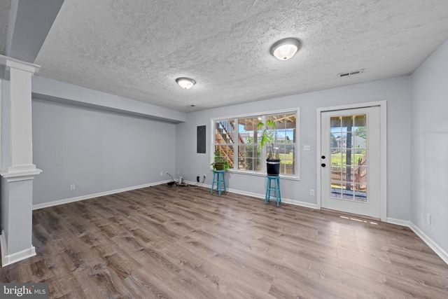 603 KENSINGTON DR, Fredericksburg, VA 22405