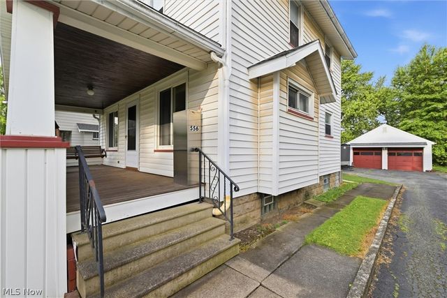 556 Belvedere Avenue SE, Warren, OH 44483