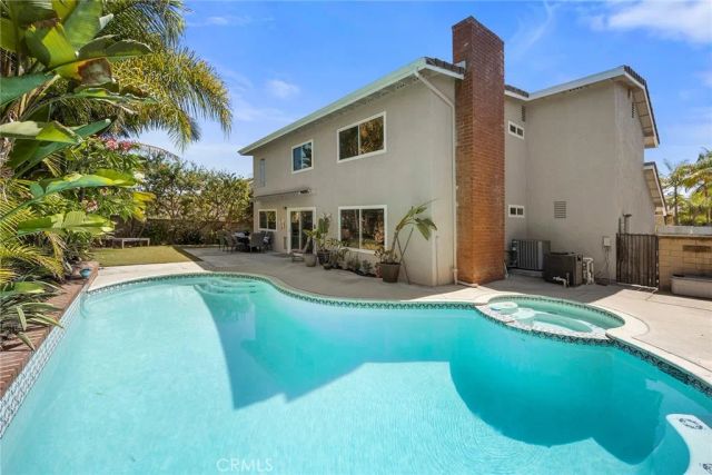 24843 Via Santa Cruz, Mission Viejo, CA 92692