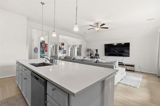 2602 Arbor Edge Crossing, La Marque, TX 77568