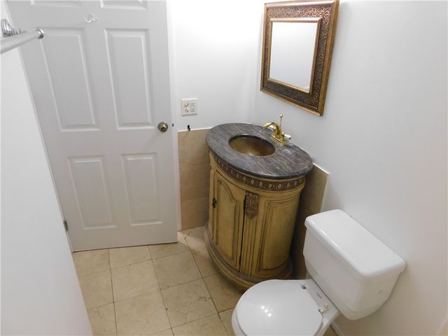 557 7th Place 557, Vero Beach, FL 32962