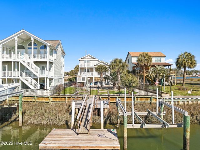 172 Sailfish Street, Supply, NC 28462